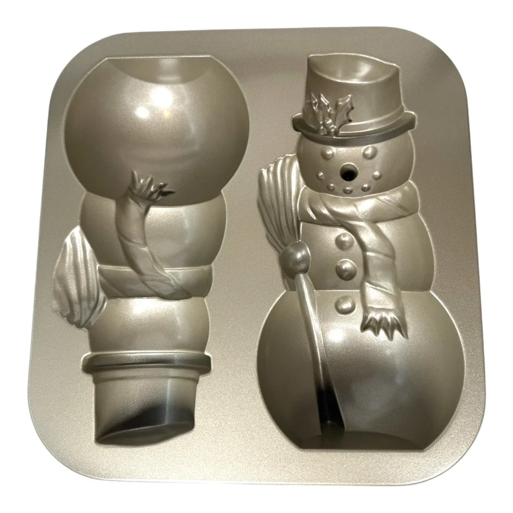 Williams Sonoma Nordic Ware 3D Snowman Cake Pan Mold Cast Aluminum 2014 Holiday